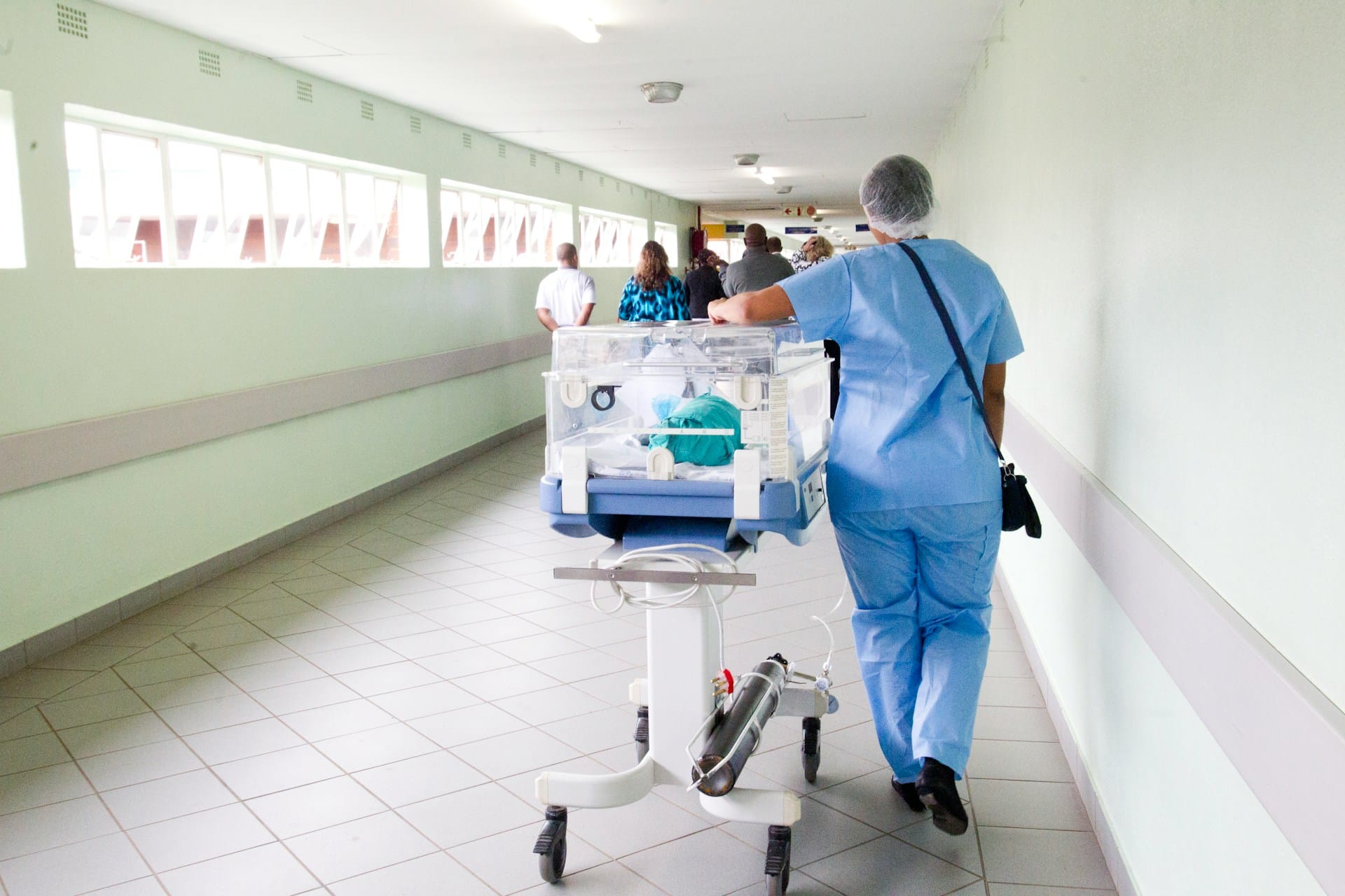 cna in hospital
